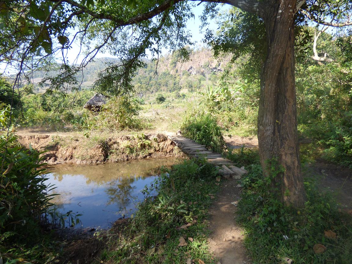 crossing the stream in Hsipaw