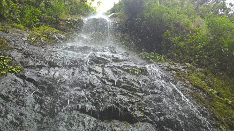 Kaeng Yui waterfall Laos
